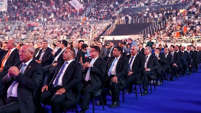 عادل زيدان في مؤتمر