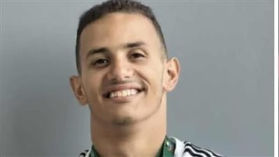 طالب الامتياز مصطفى الغباشي بجامعة القاهرة بطل إفريقيا في الكاراتيه