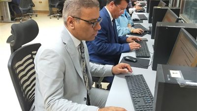 وزيرة التنمية المحلية تتلقى تقريراً حول فعاليات وأنشطة مركز سقارة للتدريب