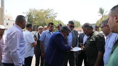 محافظ الجيزة: رصف جديد وتطوير مكثف لمحاور المرور لتسهيل حركة المركبات