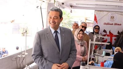 محافظ دمياط يتفقد وحدة التدريب المتنقلة ويدعم تمكين المرأة اقتصادياً