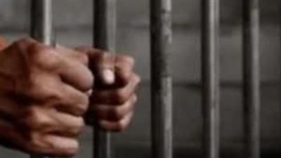 حبس عاطل 4 أيام بالبحيرة بعد ضبط 120 طربة حشيش بحوزته