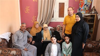 استجابة إنسانية من الحكومة.. لاب توب ناطق للأولى على الثانوية الأزهرية مكفوفين