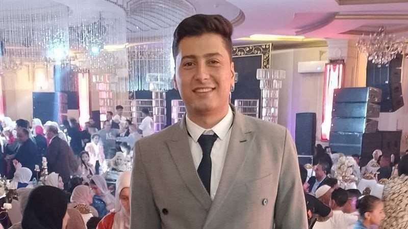 الشاب احمد