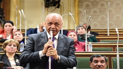 مصطفى بكري يهاجم بيان 