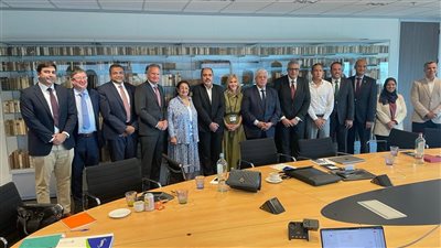 وزير التعليم العالي يزور مقر 