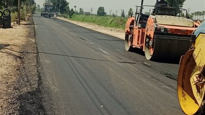  بتكلفة 3 مليون جنيه.. محافظ البحيرة: متابعة أعمال رصف طريق الكليات بالبستان 