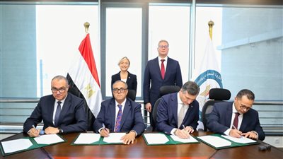 وزير البترول يشهد توقيع اتفاقية تحفيزية مع إيني وبي بي لتعزيز فرص الاكتشافات 