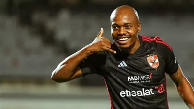 بعد فشل صفقة تيدي أوكو .. بيرسي تاو يعود للصورة في نادي الزمالك