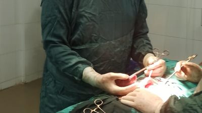 تدخل جراحي دقيق ينقذ حياة مريض بمستشفى أشمون العام بعد إصابته بطعنة نافذة 