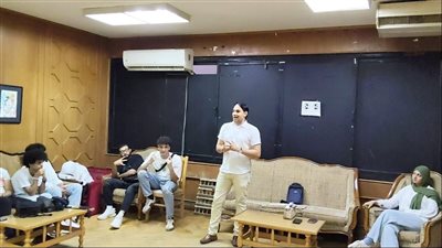 محاضرات في السينوغرافيا لشباب مشروع 