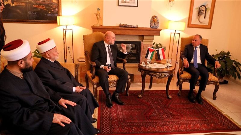 جانب من الزيارة