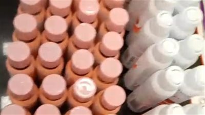 ضبط راكب حاول تهريب أكثر من 600 عبوة مستلزمات الأسنان بمطار سفنكس