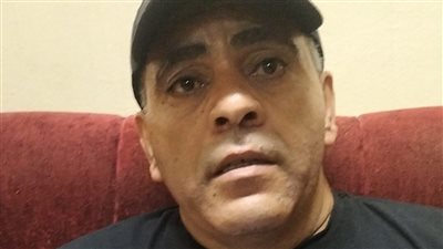 صاحب فاترينة ساندوتشات يعيد حقيبة بها 320 ألف جنيه لأصحابها ويرفض المكافأة