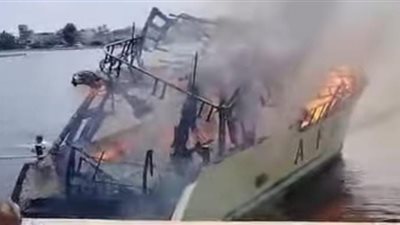 عاجل.. حريق هائل في يخت على كورنيش النيل فى مدينة رشيد | تفاصيل