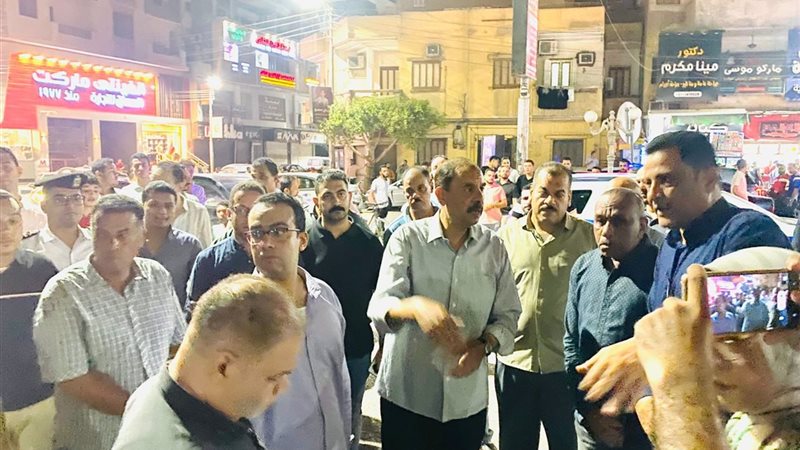 مشاجرة بين عمال محال