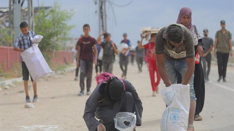 أهالي القطاع وهم