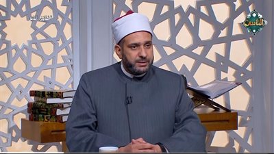 أمين الفتوى بدار الإفتاء: أخطاء كبار السن في الصلاة لا تبطلها|فيديو 