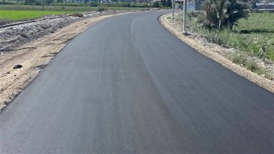 دمياط تبدأ تنفيذ رصف طريق رئيسي بطول 15 كم لتحسين حركة النقل