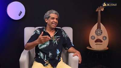 محمد بشير يكشف كواليس “بتميل” بعد 20 عامًا: 