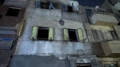 نشوب حريق في عقار وإصابة صاحبته بشارع الأتوبيس بسوهاج