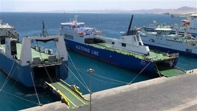 تداول 17 ألف طن بضائع و629 شاحنة بموانئ البحر الأحمر