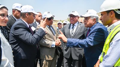 العربية للتصنيع والكهرباء يفتتحان خط إنتاج أبراج الجهد العالي بمصنع الطائرات