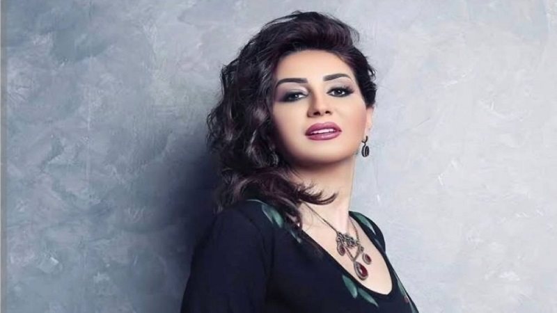 الفنانة وفاء عامر