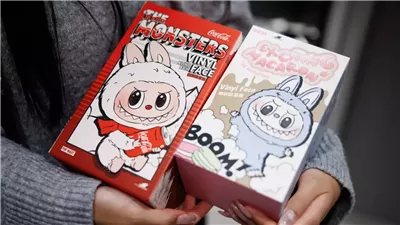 بيع أغلى دمية لابوبو في العالم بأضعاف سعرها الأصلي