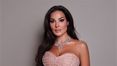 نادين نسيب نجيم تخطف الأنظار في حفل ملك جمال لبنان 2025
