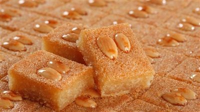 بوصفات متنوعة.. طريقة عمل البسبوسة 