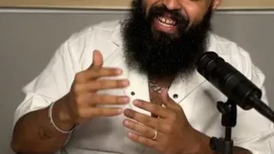 قرار قضائي جديد بشان البلوجر محمد عبد العاطي بتهم نشر فيديوهات خادشة للحياء