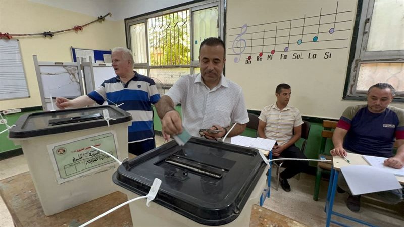 رئيس اتصالات مجلس