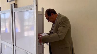 حسام الخولي يُدلي بصوته في انتخابات الشيوخ 2025 ويدعو إلى مشاركة واسعة 