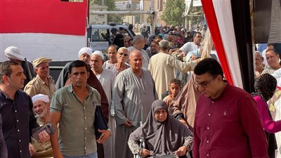 كبار السن والسيدات يتصدران مشهد التصويت باللجان انتخابات دفنو في الفيوم