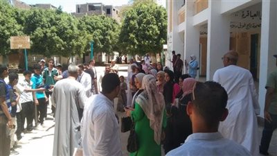 محلي قوص يؤكد انتظام عملية التصويت في أول أيام  اقتراع الشيوخ|صور