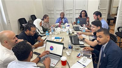 لجنة متابعة الانتخابات بـ