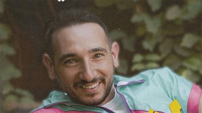 إشتقناله .. ألبوم غنائي جديد من أحمد الروبي بطابع التسعينات