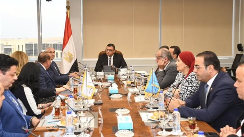 وزير الإسكان