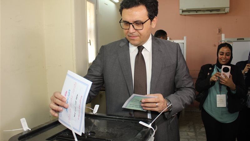 وزير الثقافة أثناء