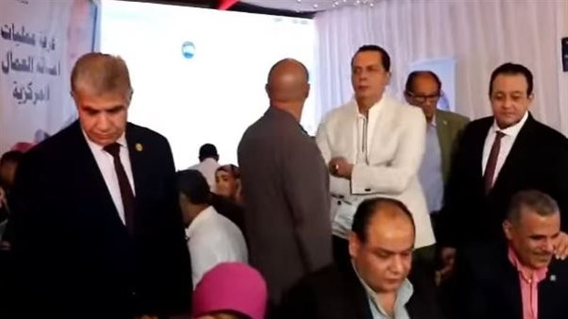 الأمين العام وقيادات