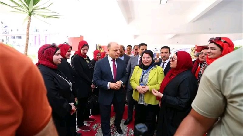 محافظ كفرالشيخ أثناء