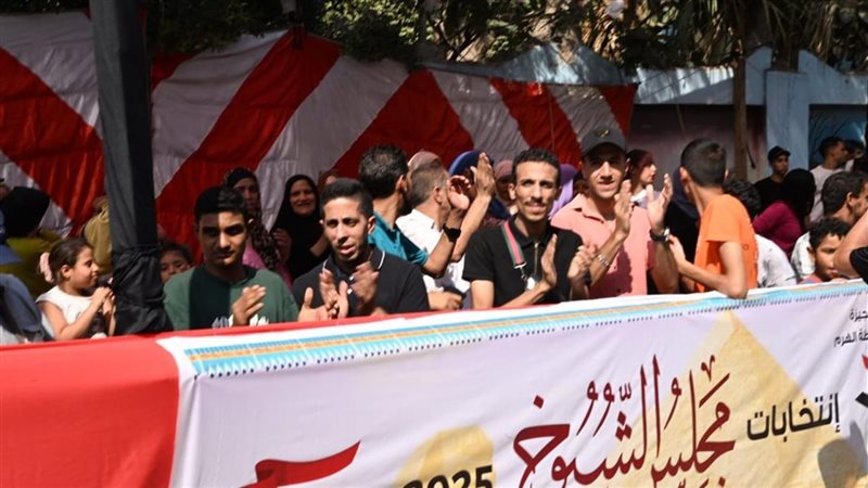 جانب من مشاركة المواطنين