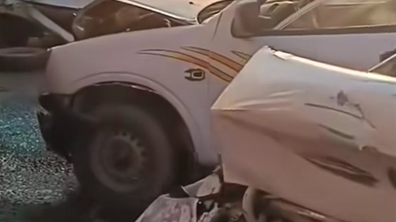 آثار الحادث