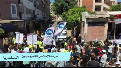 إقبال ملحوظ وتنظيم محكم داخل لجنة مدرسة الإخلاص بمنية البصل بالإسكندرية