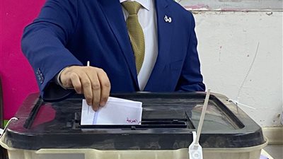 إسماعيل الشرقاوي مرشح حزب العدل يدلي بصوته في نزلة السمان بالجيزة