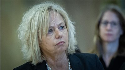 حكومة نتنياهو تصوت على إقالة المستشارة القضائية بالإجماع