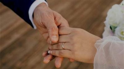 الهنا اللي هما فيه.. نجم شهير يتزوج نجمة معروفة بعد انفصاله عن زوجته|خاص