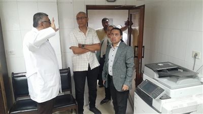 وكيل صحة دمياط يتفقد المعمل المشترك ويشدد على تطوير جودة التحاليل الطبية