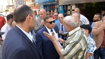 محافظ الدقهلية يتفقد شوارع المنصورة لمتابعة مستوى النظافة ورفع الإشغالات